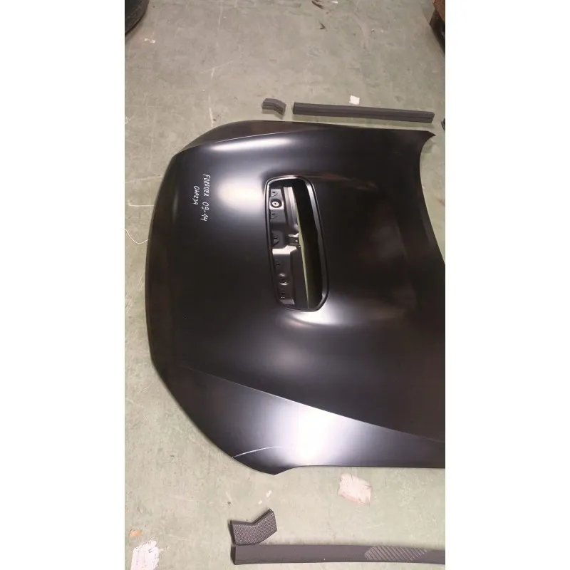 Subaru Forester XT 2008-2013, ocelová přední kapota pro motor s turbem – výhodná nabídka