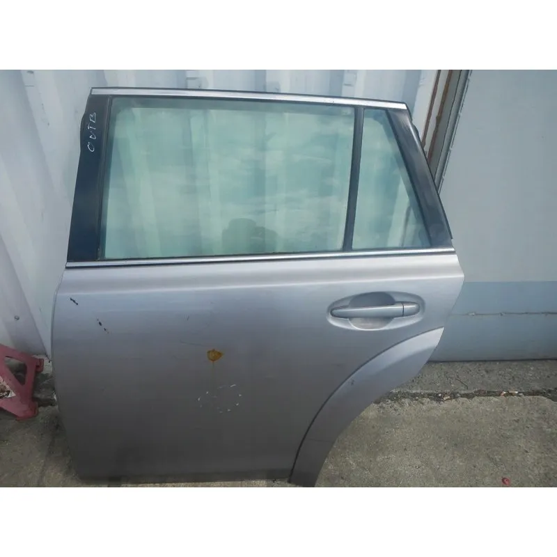 Subaru Outback 2009-2013, levé zadní dveře, evropské provedení