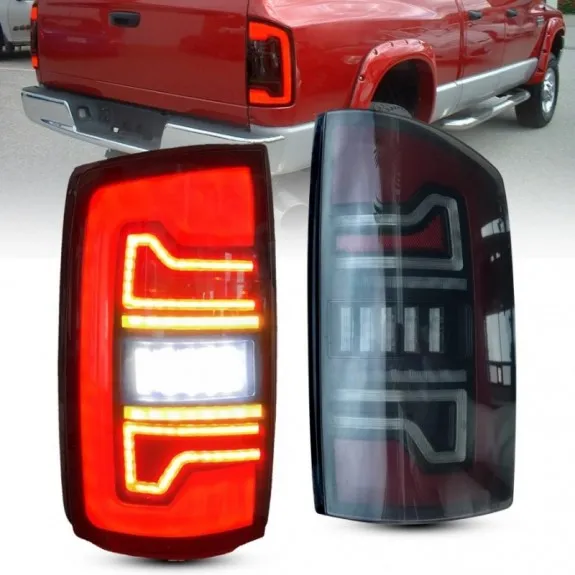 Dodge Ram 2007-2008, kompletní sada zadních LED světel pro Evropu, kouřové provedení, žluté směrovky